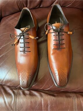 Beautiful Men Mezlan Oxford Shoe New Never Worn In Original Packaging.